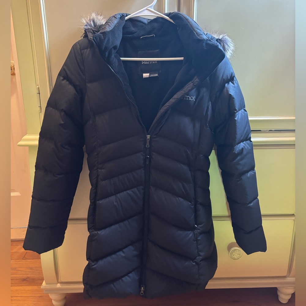 Marmot Women's Black Puffer Coat With Detachable Fur Hood XS